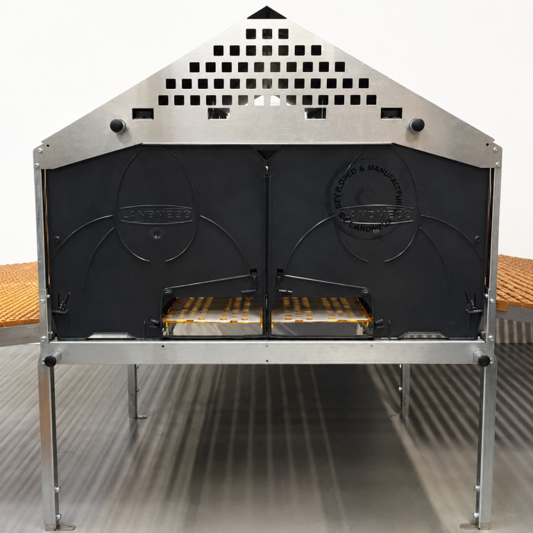 LANDMECO Breeder Nest poultry nesting system